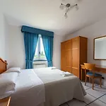 Lägenhetshotell Rosalia 2*