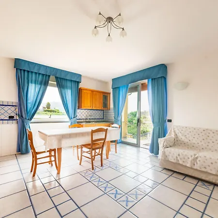 Rosalia Apartahotel
