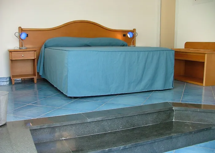 Rosalia Aparthotel 2*