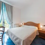 Aparthotel Rosalia 2*